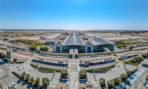 larnaca hermes arrivals|real time larnaca airport.